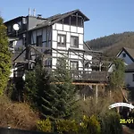 Zum Stausee