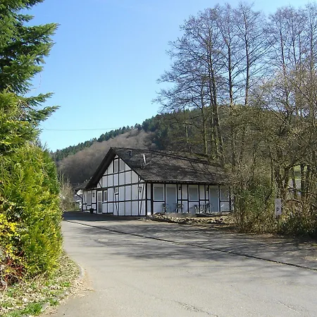 Zum Stausee Engelskirchen