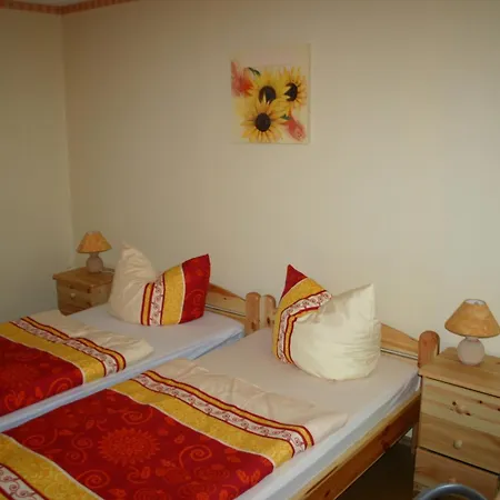 Zum Stausee Pensión 3*