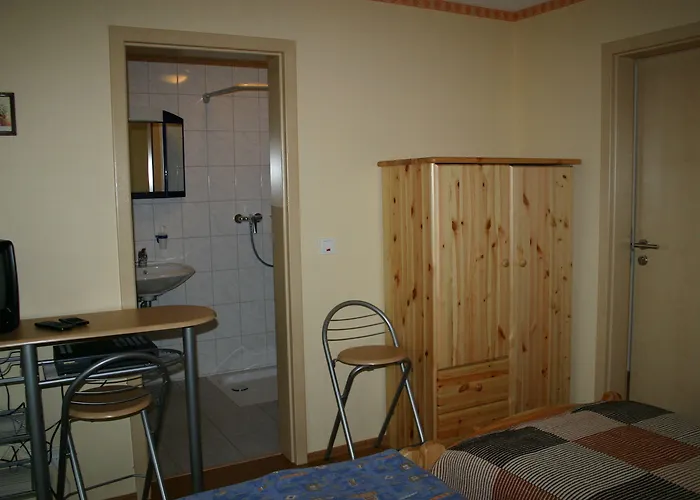 Zum Stausee Gæstehus Engelskirchen