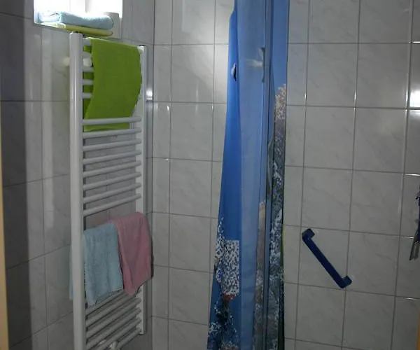 Zum Stausee Gæstehus Engelskirchen